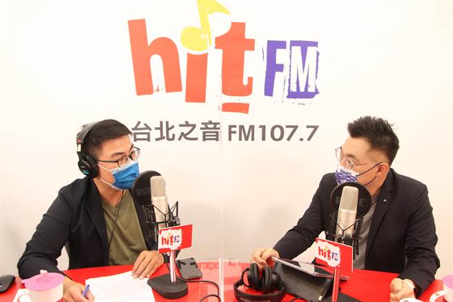 尋求連任的國民黨主席江啟臣上午接受《POP嗆新聞》廣播專訪。（江啟臣辦公室提供）