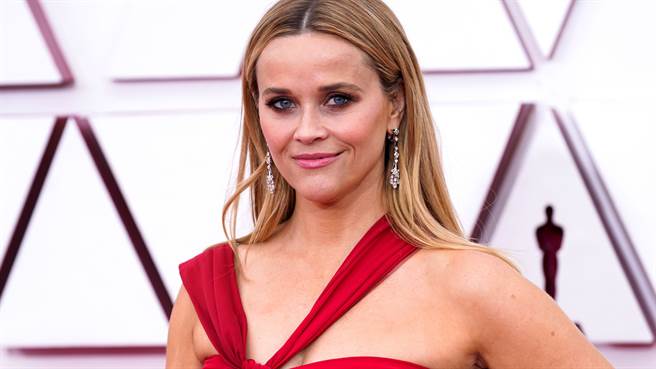 好莱坞知名女星瑞丝薇斯朋（Reese Witherspoon）近日在IG上公开一双儿女的合照，吸引网友热烈讨论。（图／达志影像）