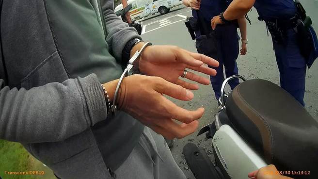 有诈欺前科的萧男逃了半年，在鸟松区落网。（翻摄照片／林瑞益高雄传真）