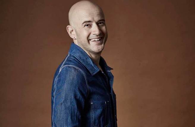 吳鳳常在社群網站與網友交流育兒經。（圖／吳鳳 Rifat臉書）