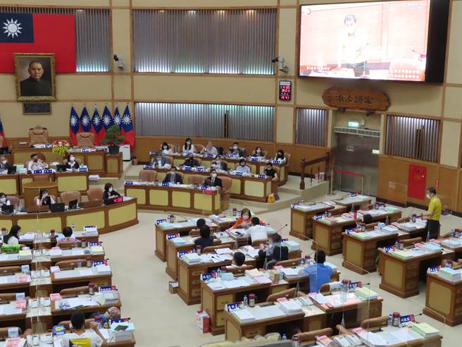 新北修缮记者室经费暴增10倍 绿议员提质疑。（叶德正摄）