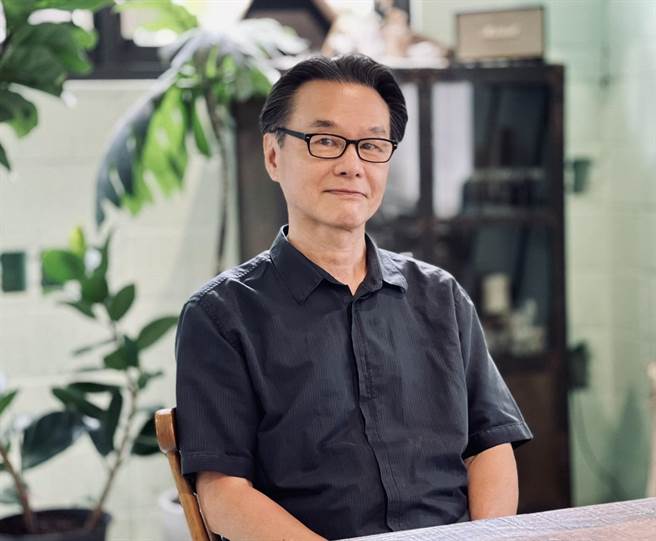 导演黄明川畅谈拍摄纪录片《波涛最深处》。（佳映娱乐提供）