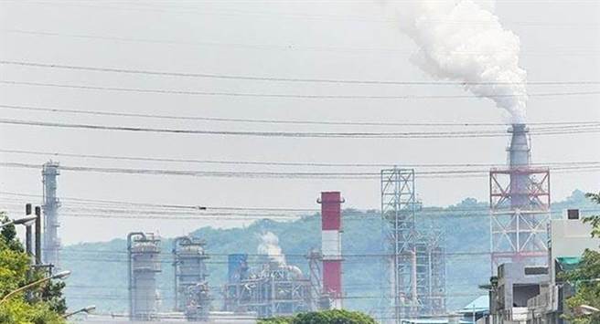 行政院长苏贞昌要求修正「温室气体减量及管理法」，将「2050净零排放」纳入。（示意图／资料照片）