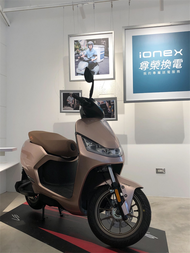 年底前试营运期间，举凡IONEX 3.0（如i-One、S6、S7、S7R）车主，都能免费享受「IONEX尊荣换电」。(图/中时新闻网摄)

