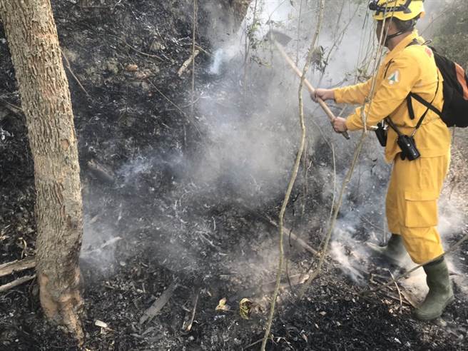 燒廢木模板引森林大火延燒3公頃，保七總隊追4個月終破案。（警方提供／謝佳潾屏東傳真）