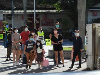 花蓮開學首日2樣情 學童興奮入校、新生家長憂心忡忡