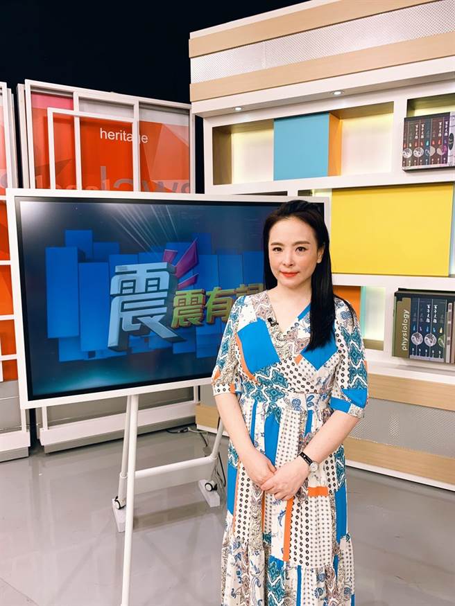 周姿君上《震震有词》谈主持灵异外景节目可怕经歷。（和展影视提供）