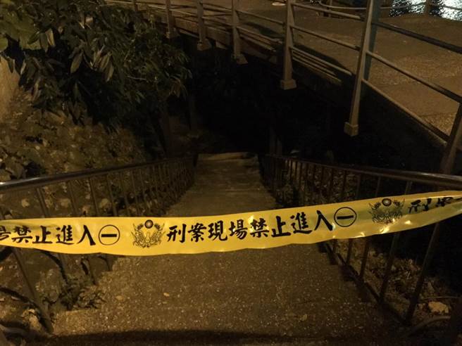 越南情侣在碧潭发现浮尸，急向警方报案。（警方提供）