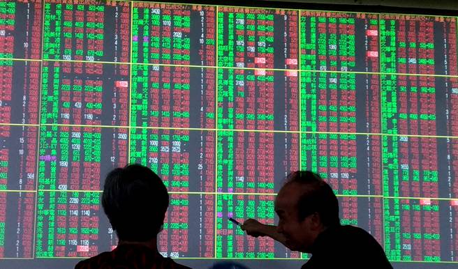 他抱這檔慘賠卻打死不退，半個月後股價井噴，暴賺130萬嗨翻。(資料照)
