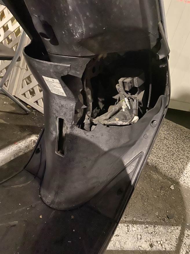 疑似停车纠纷桃园男子上网指控机车遭放爆裂物。（警方提供／吕筱蝉桃园传真）