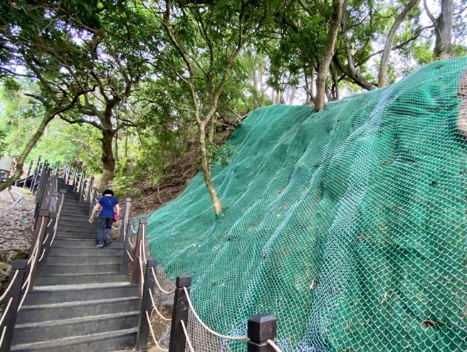 大坑9號步道施工進度順利，提早改善完工，9月1日開放通行。（台中市觀旅局提供／王文吉台中傳真）