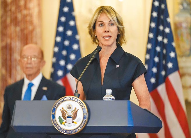 「凯达格兰论坛」昨以视讯方式举行，美国驻联合国前大使克拉芙特在专题演讲中表示，台湾的命运事关美国的安全，「如果台湾输了，我们也输了。」（美联社）