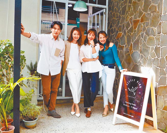 《她们创业的那些鸟事》中的邱泽（左起）、林心如、陈意涵、简嫚书都是入围大热门。（可米传媒提供）