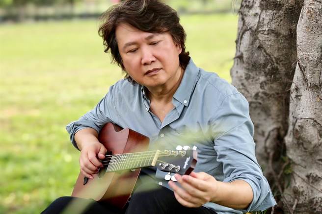 周治平推出新歌〈中年男子〉。（尚时代文创娱乐提供）