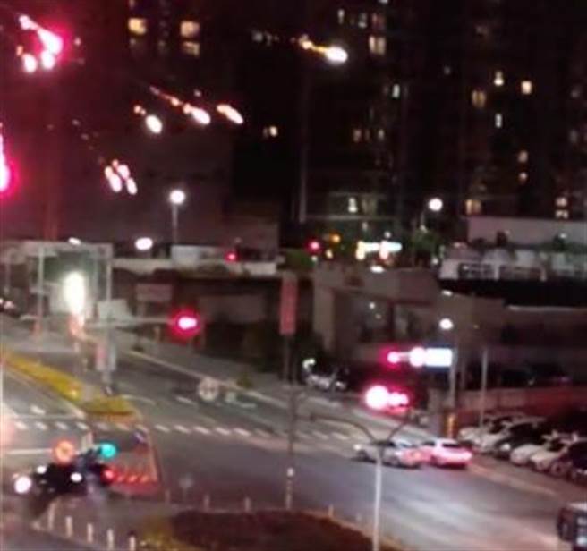 五股重劃區放炮挑釁，新北消防重罰遏止。(民眾提供)