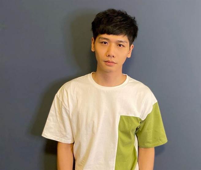 男歌手蔡旻佑出道超过15年，代表作〈我可以〉至今仍是KTV热门歌曲之一。(图/ 摘自蔡旻佑IG)