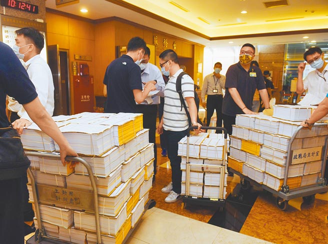 国防部111年度预算书日前送到立法院。（中央社）