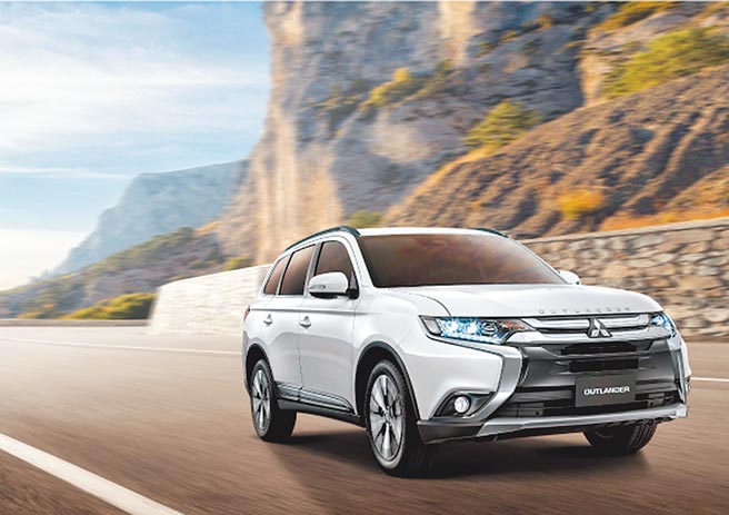 抢攻9月车市，中华车祭出购买OUTLANDER特定车型再享「振兴月大礼包」优惠。（中华车提供）