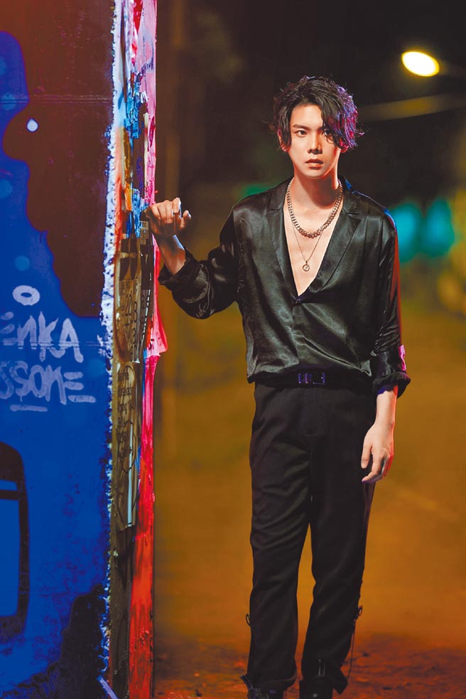 楊宇騰將推出EP，憶起14歲的叛逆往事。（泓康天下娛樂文創提供）