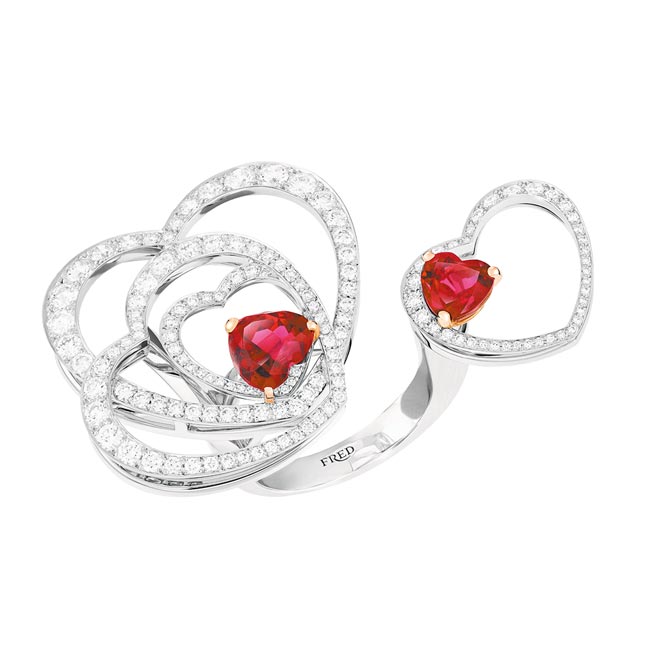 FRED的PRETTY WOMAN GLAMOROUS戒指，154万1900元。（FRED提供）