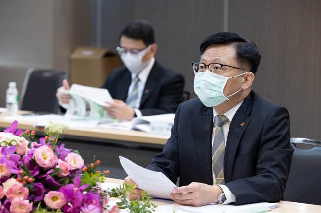 信义房屋独立董事席次超过全体董事二分之一，企业治理严格透明。(图／信义房屋提供)