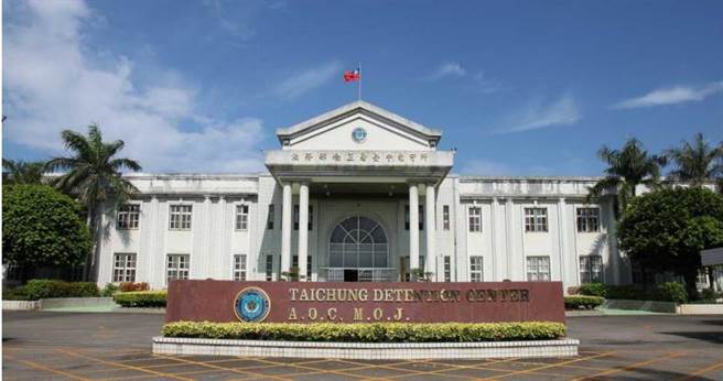 阮男被羁押4个多月，在看守所内吃好睡好，同房室友一致认为阮男很有礼貌，对他印象颇佳。（图／翻摄画面）