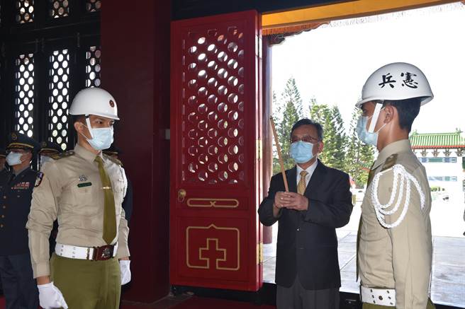 澎湖各界秋祭陣亡將士典禮，縣長賴峰偉主祭緬懷先烈。（縣府提供／陳可文澎湖傳真）