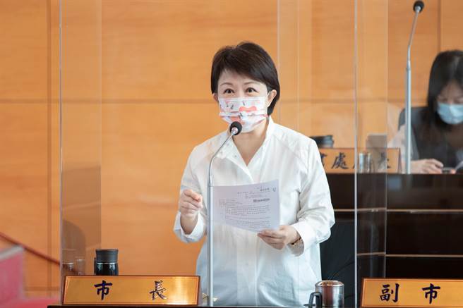 台中市长卢秀燕3日表示，丰原转运中心将成为丰原新地标，由交通带动经济、观光发展。（卢金足摄）