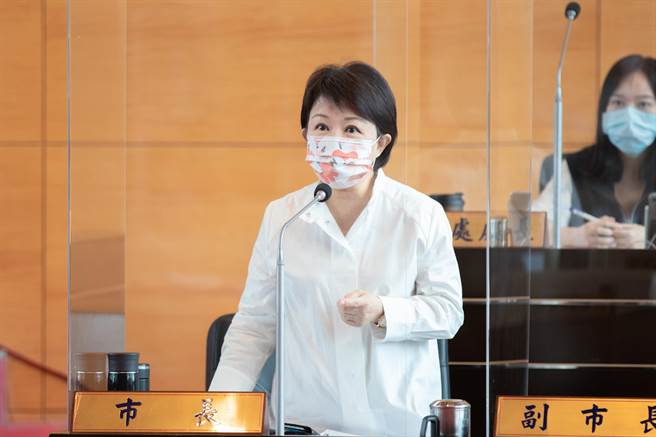 台中市長盧秀燕3日強調，生育津貼1萬倍增加到2萬，預計有1萬8000名到2萬名新生兒可受惠。（盧金足攝）