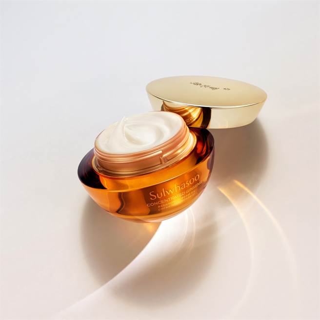 雪花秀第五代滋阴蔘回弹霜。（图／品牌提供）