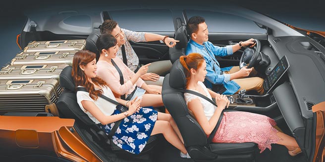 URX充裕的车室空间，5位成人出游的行李也不是问题。（纳智捷提供）