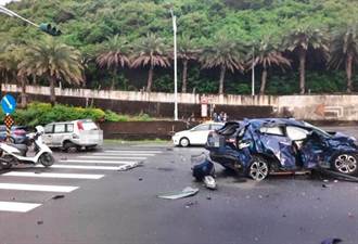 台26線枋山段4車追撞回堵1公里 警半小時內解除堵車危機