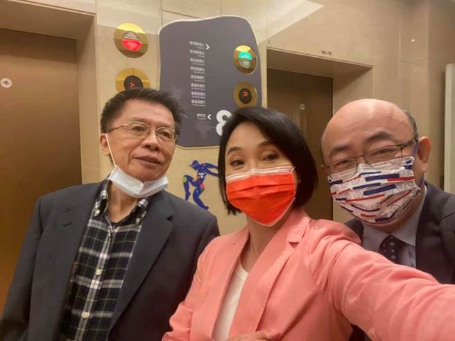 國民黨前立委柯志恩（中）、民進黨前立委沈富雄（左）與郭正亮（右）。（圖／取自柯志恩臉書）