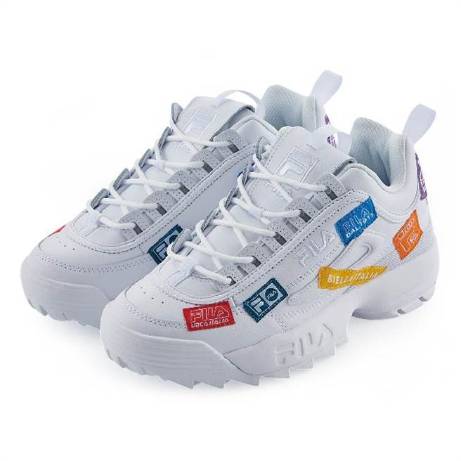 新光三越高雄左营店FILA锯齿老爹鞋，2680元。（新光三越提供）