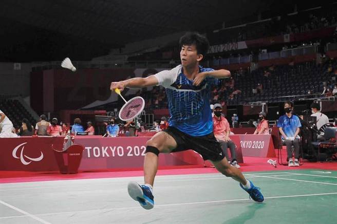 帕奥羽球方振宇夺第四   总统：为他大大喝采。摘自总统脸书