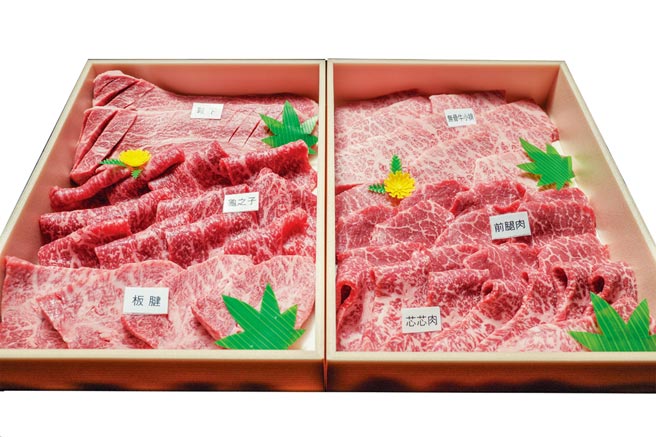 〈俺達的肉屋〉推出「日本和牛燒肉禮盒／10,800元」，可供六至八人享用。圖／業者提供