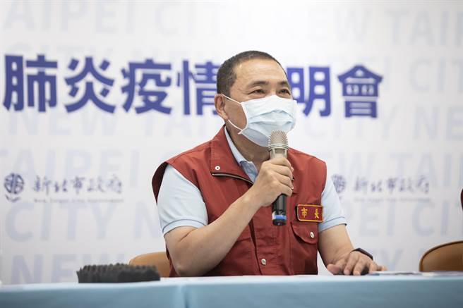 新北市長侯友宜表示，今日半天就有1487人到社篩站篩檢，比平時多出一倍，預計今日將有近千名收到簡訊的民眾出來篩檢。（新北市政府提供）
