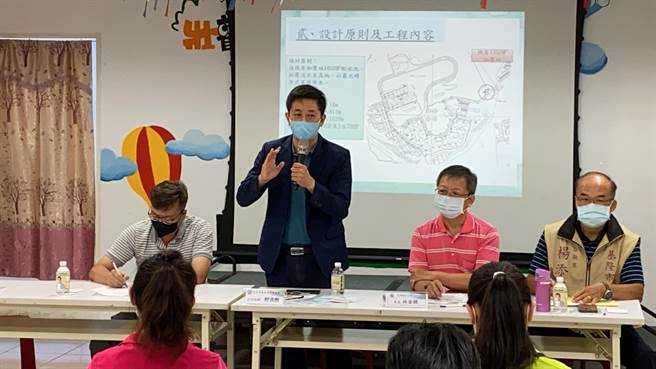 立委蔡適應表示，管線汰換後，未來將由自來水公司全面接手管理，解決長期漏水問題。（立委蔡適應提供／陳彩玲基隆傳真）