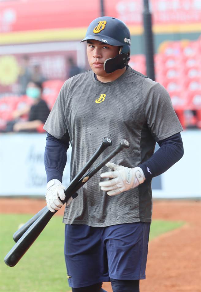 中信兄弟曾颂恩。（陈怡诚摄）