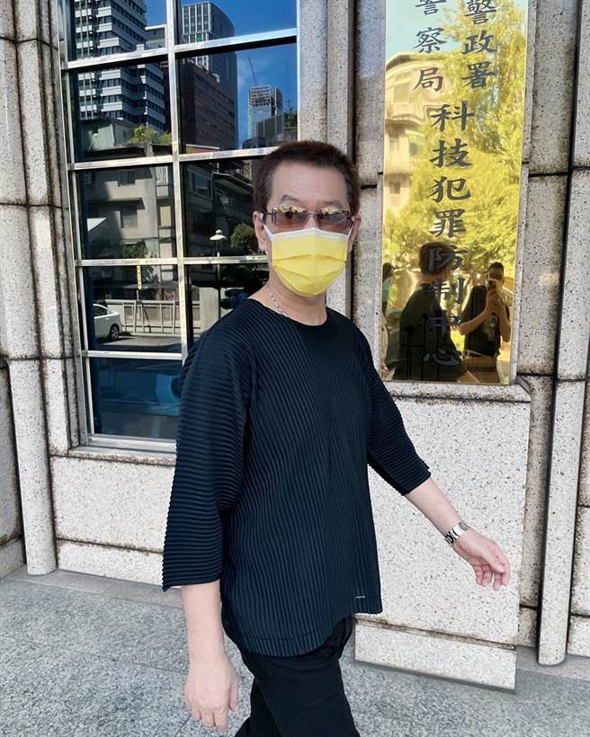 蔡小虎亲自赴警局报案，呼吁粉丝请勿受骗。（稳盈娱乐提供）