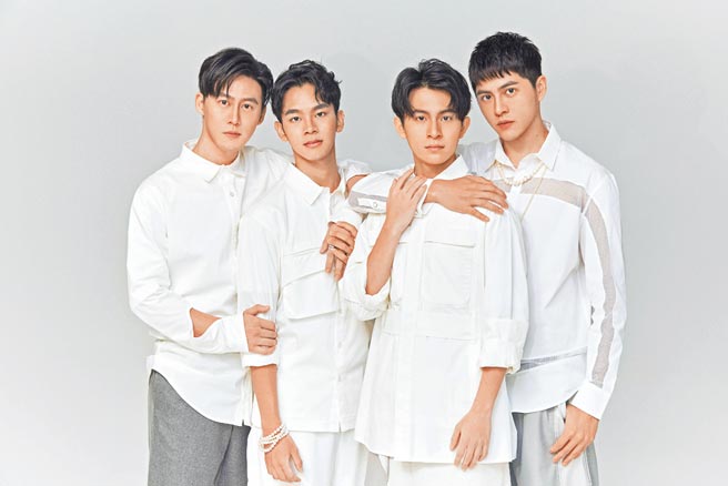 郭宇宸（左起）、林炜杰、林晖闵与黄新皓将演出BL剧《基因决定我爱你》。（达腾娱乐提供）