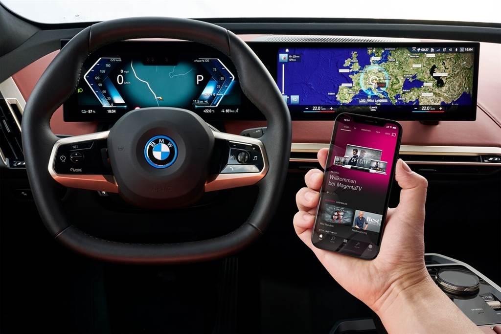 BMW首次啟用5G功能 正式使iX成為全球第一輛具備5G通信的車款（圖／CarStuff）