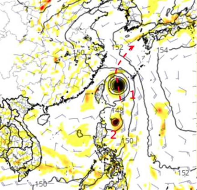美國模式(GFS)模擬周五(10日)20時，熱帶擾動正通過宮古島、石垣島附近，將向北大迴轉。(圖擷自tropical tidbits)