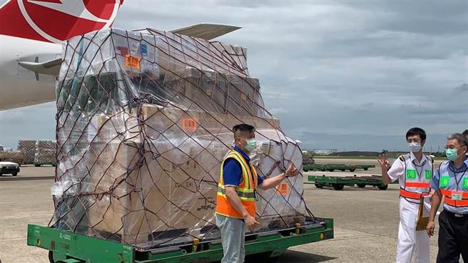 立陶宛曾捐赠台湾2万剂AZ疫苗。(图/中央社)