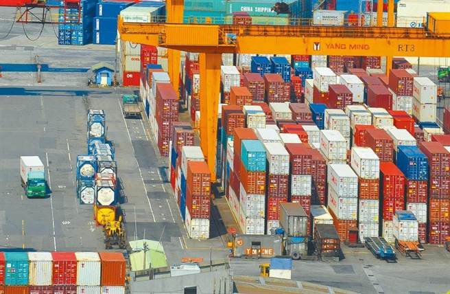 经济部表示，今年受惠各国疫苗施打率提升，疫情渐趋可控下，终端需求逐渐回温。（报系资料照）