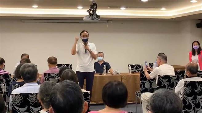 國民黨主席候選人朱立倫今天到嘉義市爭取黨員支持。（讀者提供）