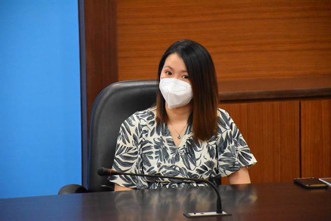 苗栗荣兴工作坊总监郑漪佩入围最佳传统表演艺术影音出版奖。（谢明俊摄）