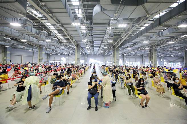 第8輪疫苗接種，10日上午開放預約。（資料照）