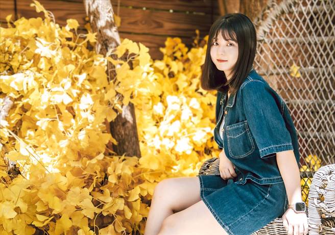 谢宜君的21岁女儿陈欣妤感情融洽，互动像姊妹。（罗永铭摄）