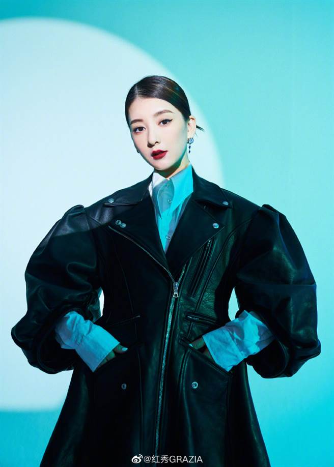 方媛近期接受《红秀GRAZIA》採访，首度回应「天王嫂训练营」疑云。（图／微博@红秀GRAZIA）